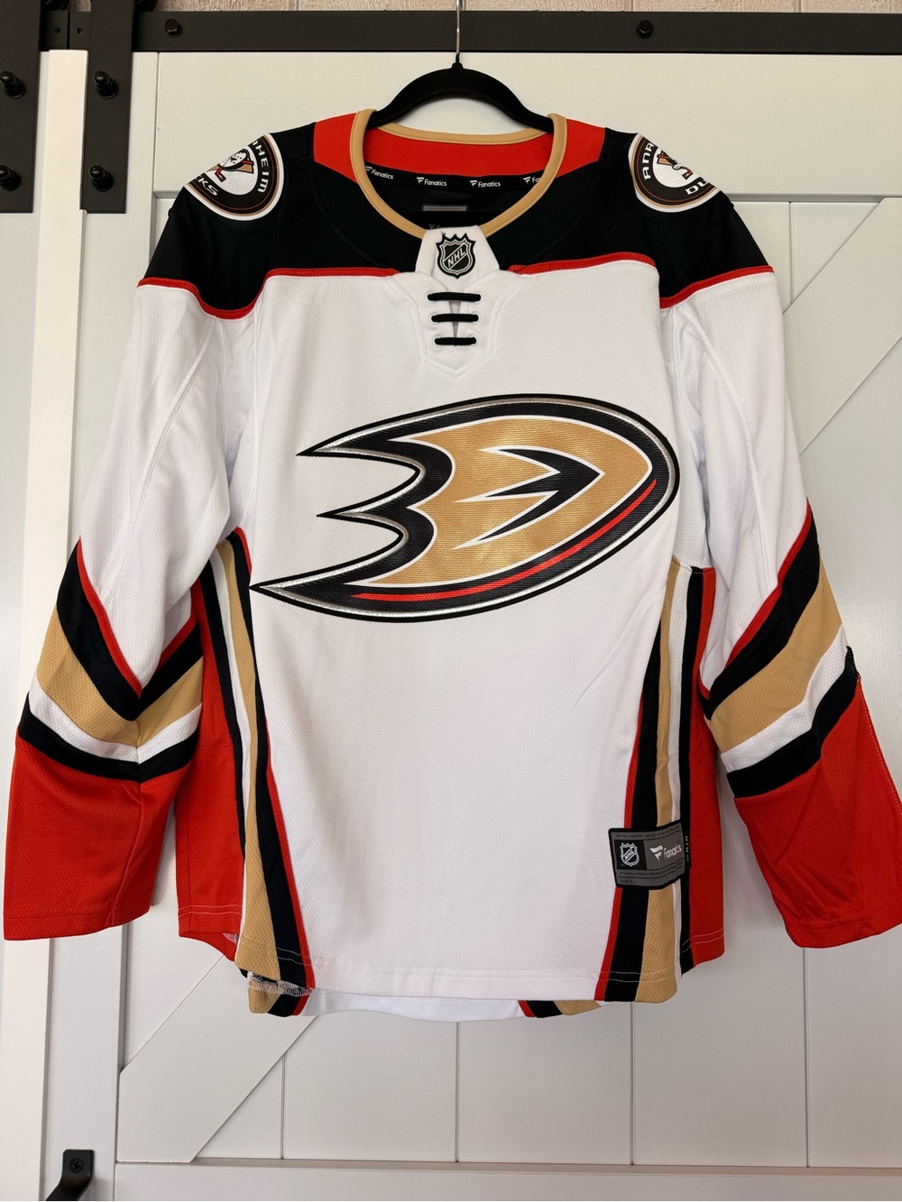 Anaheim Ducks Fanatics Breakaway Away Jersey — White, Size M — New in Packaging